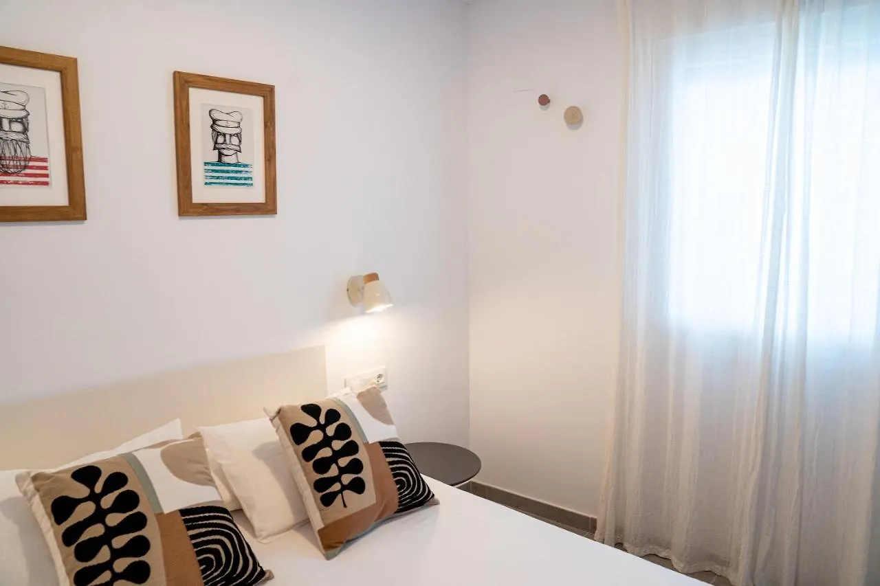Hostal Tarantelo Conil Conil De La Frontera Guest house